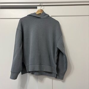Uniqlo Light Gray Hoodie